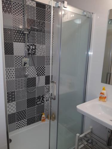 Koupelna v ubytování Apartmán NA SVAHU 3+KK, Dolní Morava