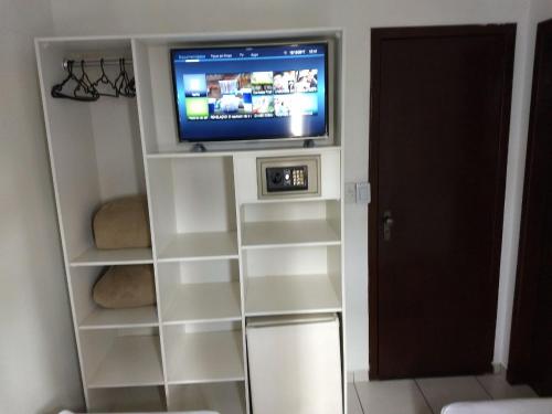 Televisyen dan/atau pusat hiburan di Master Hotel