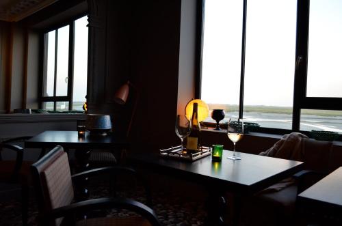Fotografie z fotogalerie ubytování Hotel Les Pilotes v destinaci Saint-Valéry-sur-Somme