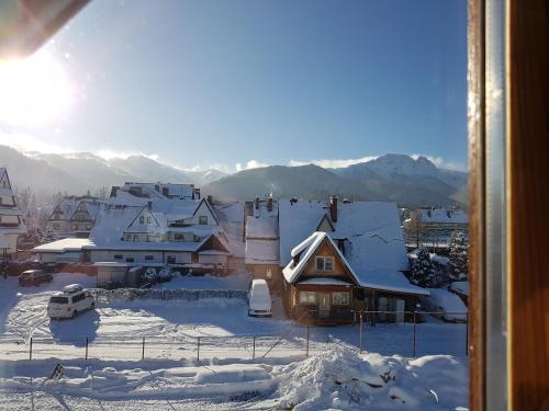 Apartament Ryllówka z widokiem na góry Zakopane בחורף