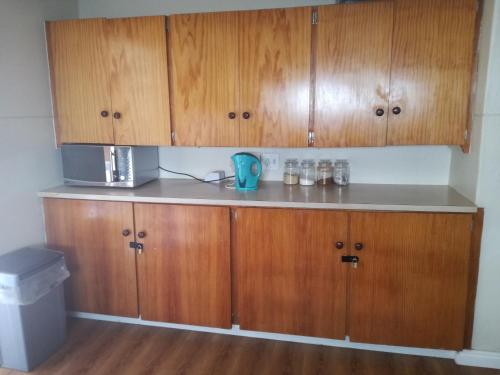 Η κουζίνα ή μικρή κουζίνα στο Paarl Backpackers