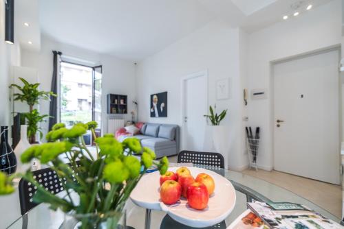 Lovely Cenisio Apartment