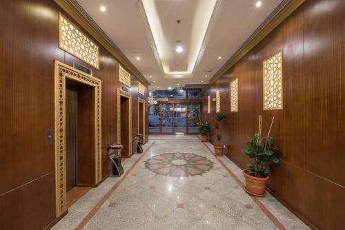 Фотография из галереи Rawdhat Al Mukhtara Hotel в Медине