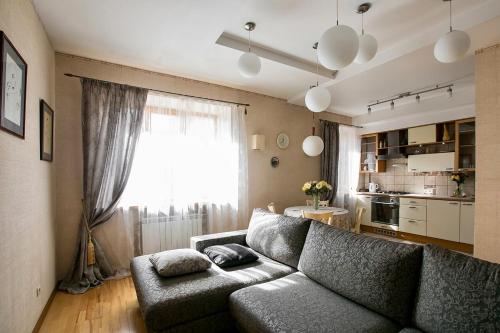 พื้นที่นั่งเล่นของ Apartment on Bolshaya Pokrovskaya
