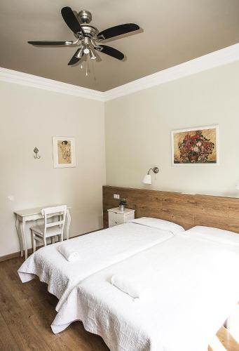 Mai & Maud Paralel Apartment