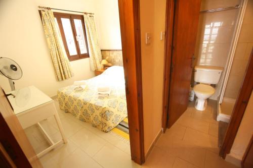 Φωτογραφία από το άλμπουμ του Sea View Apartments στο Πισσούρι