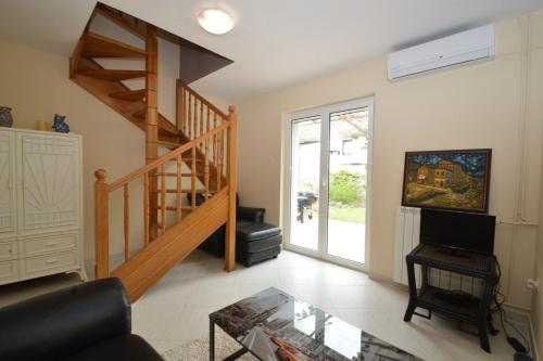 Apartment with garden - Ana 1