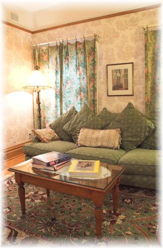 Χώρος καθιστικού στο White Lace Inn