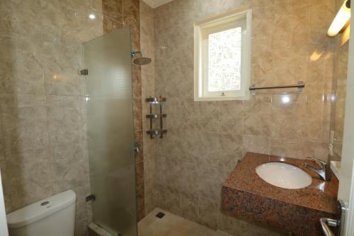 Phòng tắm tại Diyar Villas Puncak M3/47