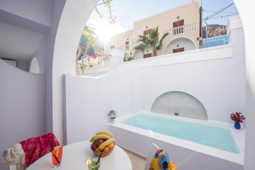 Gallery image of Blue Waves Suites & Apartments in Kamari