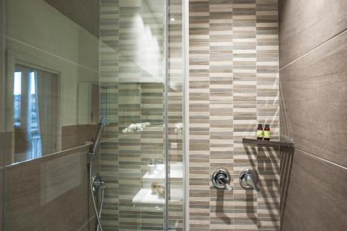 A bathroom at Ci'Cala House