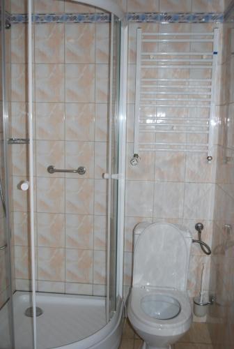 Un baño de Hotel Anka