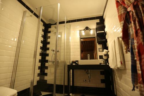 Char Me Hotelにあるバスルーム