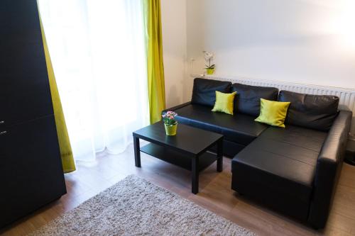 Balaton Delux Apartment 1055 Budapest, Balaton u. 19. 6. em/1. kép - 3