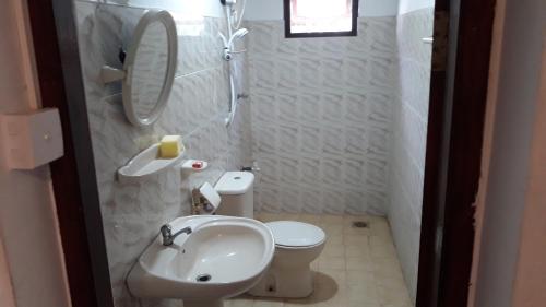 Gallery image of Colonial Bungalow in Tangalle