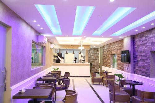 Μια τηλεόραση ή/και κέντρο ψυχαγωγίας στο Ashbilia Suites