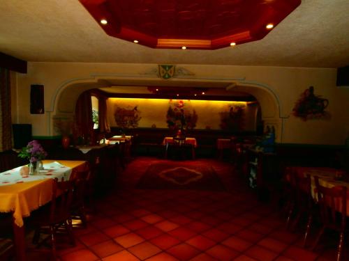 Restorāns vai citas vietas, kur ieturēt maltīti, naktsmītnē Haus Nannerl
