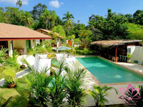 Kolam renang di atau di dekat Carpe Diem Residence