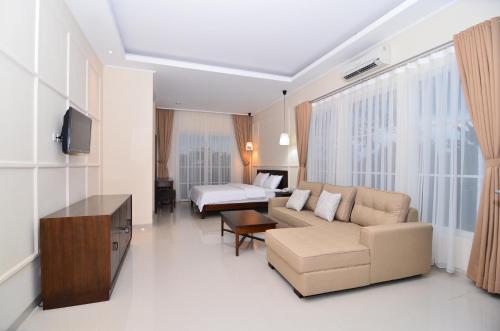 Posezení v ubytování Sevilla Resort Magelang