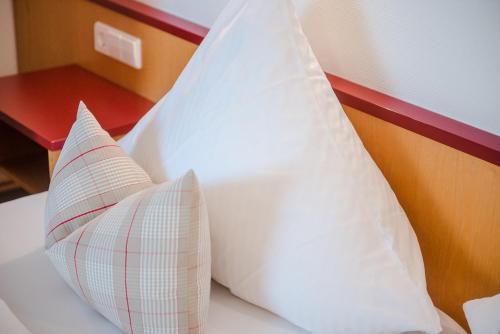 Katil atau katil-katil dalam bilik di Hotel Gasthof zum Rössle