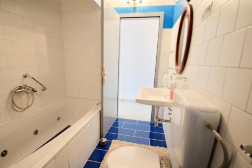 Un baño de Dunja Apartments