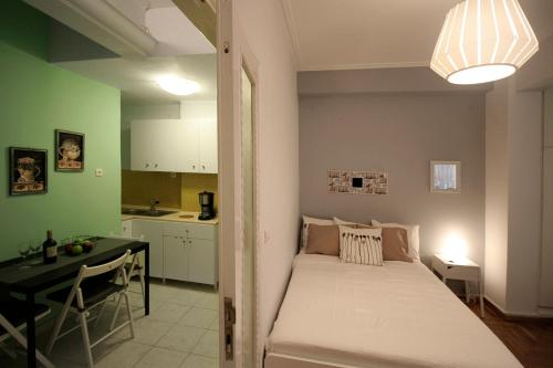 Luxury flat in Kolonaki, 3’ Metro