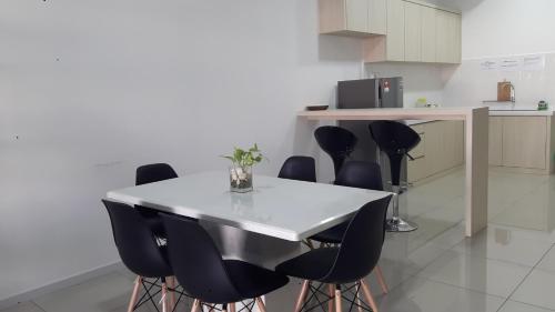 Η κουζίνα ή μικρή κουζίνα στο Taiping Homestay