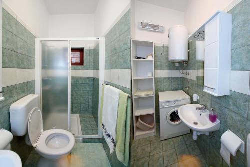 Vonios kambarys apgyvendinimo įstaigoje Apartment Zora