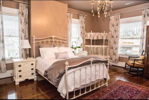Ένα ή περισσότερα κρεβάτια σε δωμάτιο στο Baker's Hill Inn