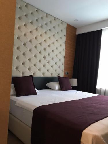 Double Room with Pool View