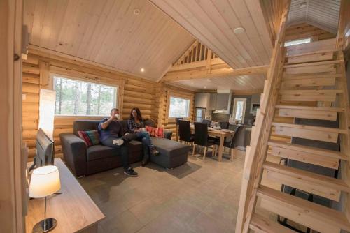 Χώρος καθιστικού στο Lampiranta Log cabin