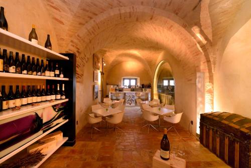 ห้องอาหารหรือที่รับประทานอาหารของ Castello Di Semivicoli