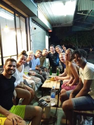 Επισκέπτες που μένουν στο Asleep Hostel