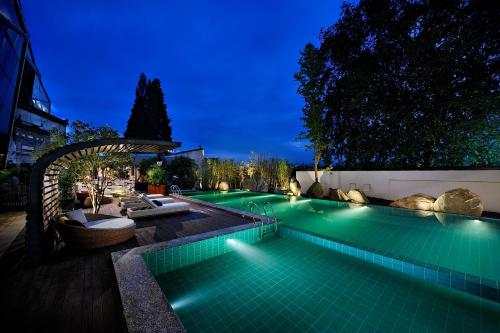 Bazén v ubytování Huangshan Shanshui Boutique Hotel Liyang Scenic Area nebo v jeho okolí