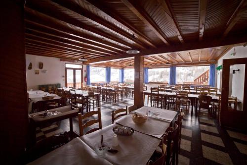Restavracija oz. druge možnosti za prehrano v nastanitvi Centre de Vacances Le Val d'Escreins