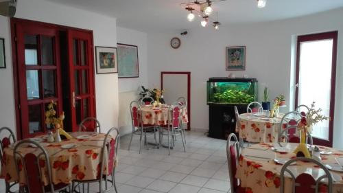 Restoran ili neka druga zalogajnica u objektu Ria Panzio