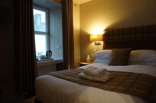 Lochside Hotelにあるベッド