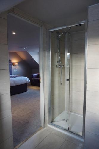 Ένα μπάνιο στο Lochside hotel