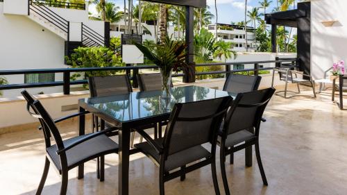 Aligio Apart-hotel & Spa - Las Terrenasにあるバルコニーまたはテラス