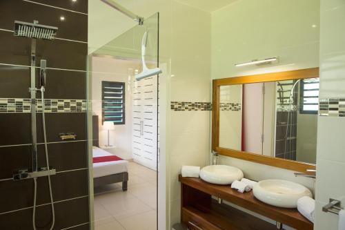 Bilik mandi di Villa Mojito