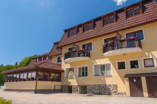 Fotografie z fotogalerie ubytování Hotel Na Pláži v destinaci Horní Planá