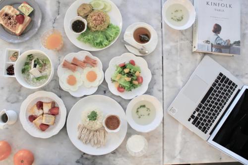 Mad på hotellet eller i nærheden