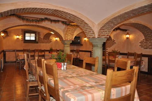 Restaurace v ubytování Bed & Breakfast Pr'Sknet