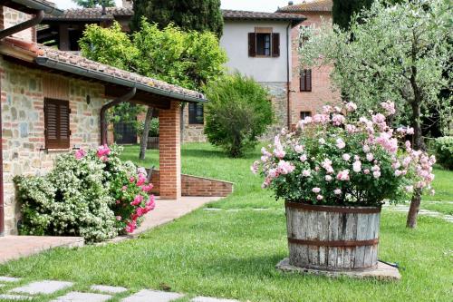 Κήπος έξω από το Agriturismo CaseGraziani