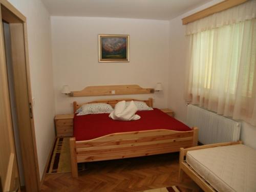 Легло или легла в стая в House Berdnik