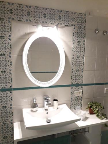Anna Home in Chiaia Unica sede