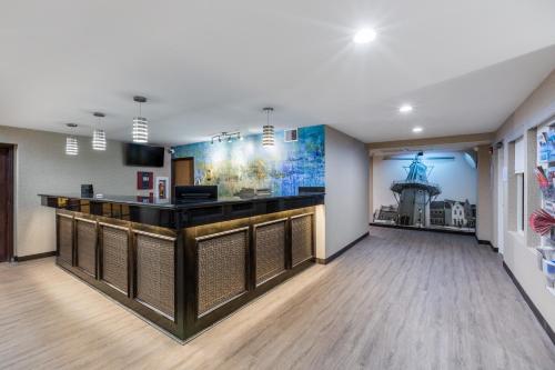 Dapur atau dapur kecil di Baymont by Wyndham Pella
