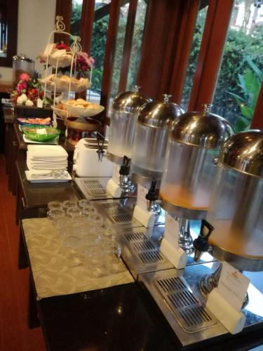 Mad på resortet eller i nærheden