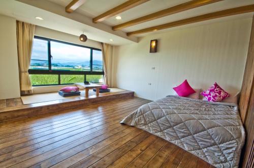 Postel nebo postele na pokoji v ubytování SHYE Lithuania Homestay