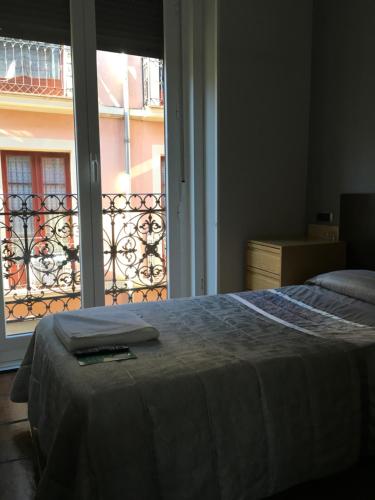 Pensión La Bilbaina - Albergue Logroño, Logroño – Precios ...